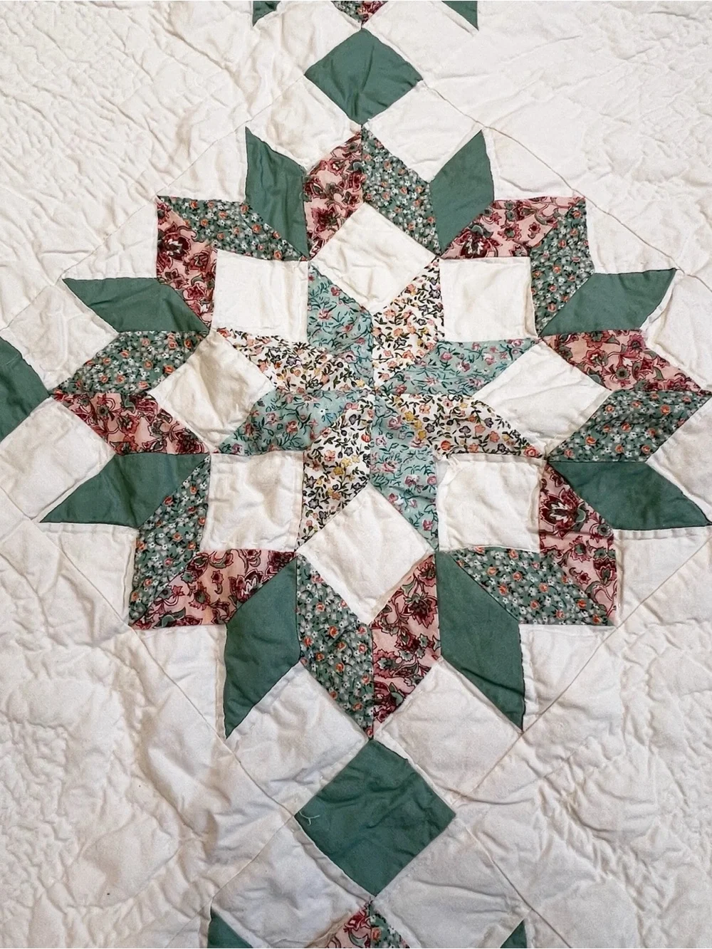 Handmade Vintage Eighth Point Star Patchwork Quilt Multicolor 85”x93” FLAW